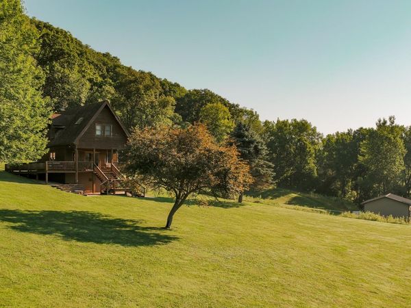 2342 Garland, Dorchester, IA 52160