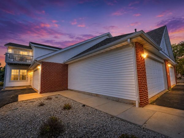 10164 Monarch Road Unit 2, ROSCOE, IL 61073