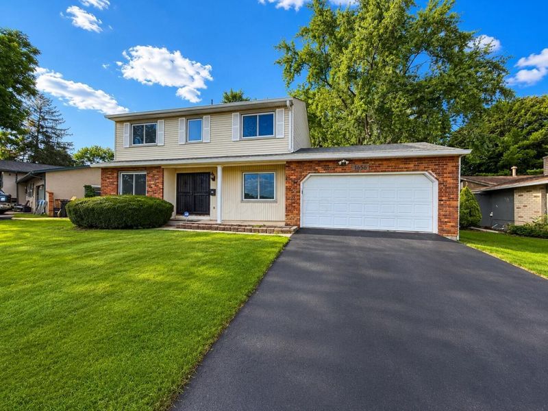 1656 Staffordshire Road , Columbus, OH 43229 Photo 1