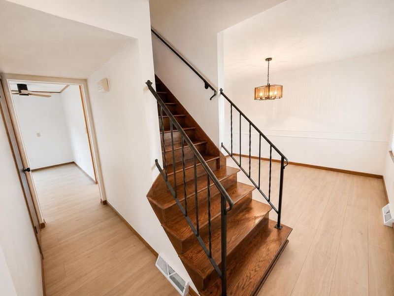 1656 Staffordshire Road , Columbus, OH 43229 Photo 3