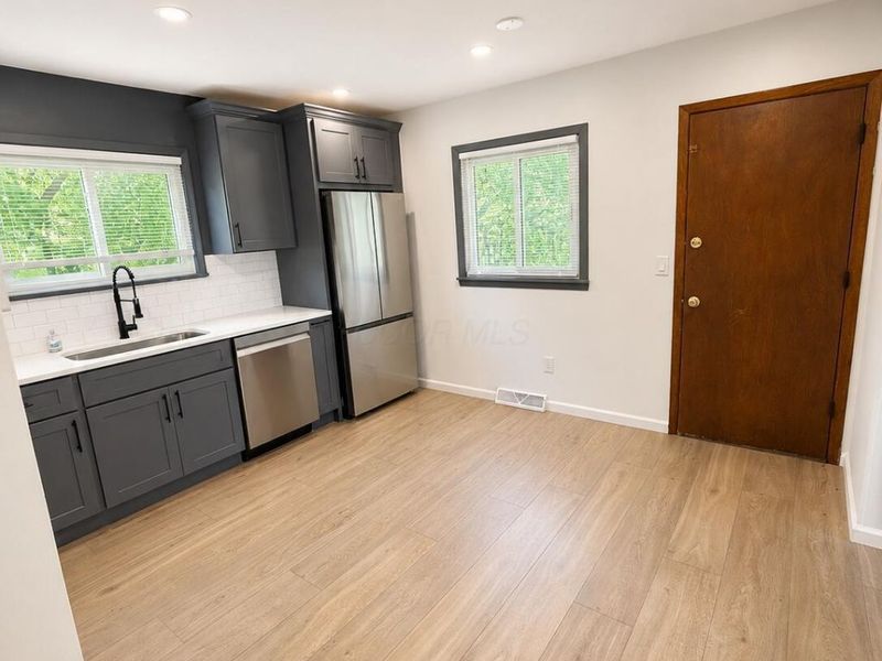 1656 Staffordshire Road , Columbus, OH 43229 Photo 9