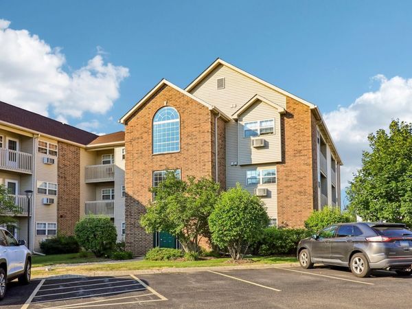 400 Cunat Boulevard, Unit 1G, Richmond, IL 60071