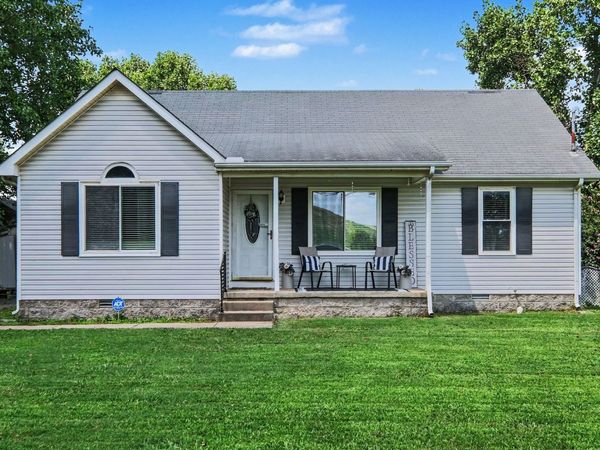 786 E Jefferson Pike , Murfreesboro, TN 37130