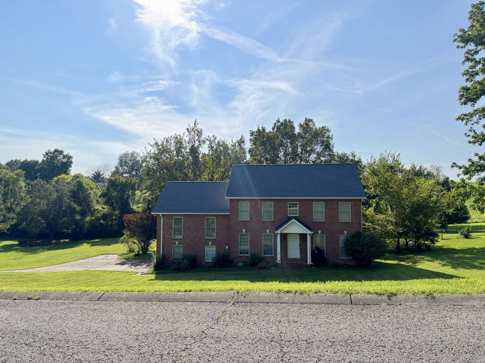 906 Gailynn Marie Dr, Mount Juliet, TN 37122 Main Photo