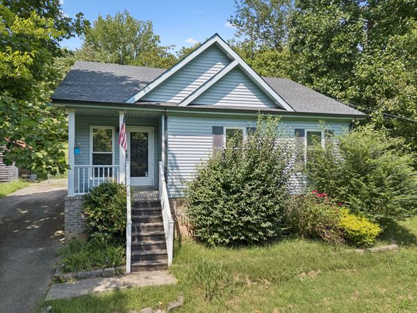 243 Jeffery Dr, Clarksville, TN 37043