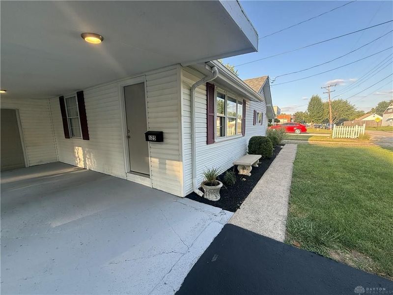 125 E Weaver Street, New Lebanon, OH 45345 Photo 5