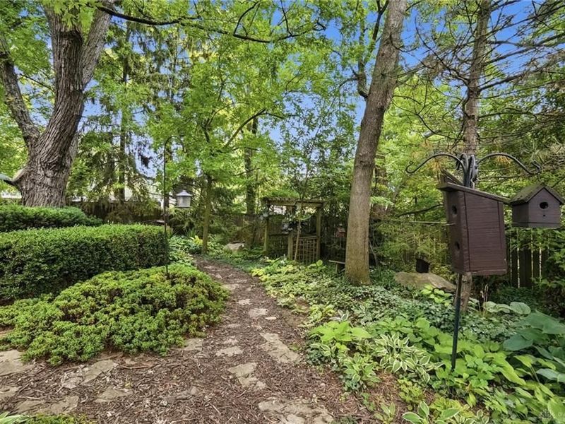 2236 Berrycreek Drive, Kettering, OH 45440 Photo 30