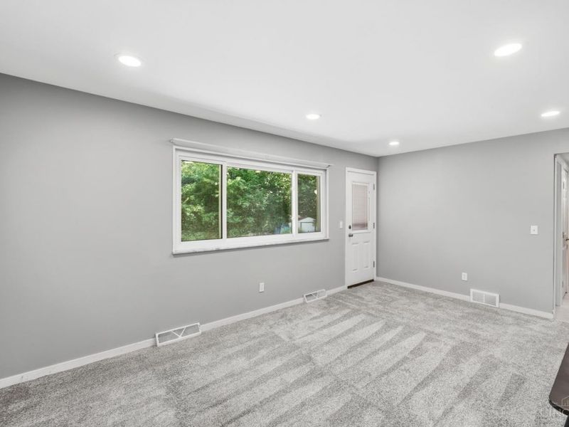 9062 Fontainebleau Terrace, Springfield Twp., OH 45231 Photo 17