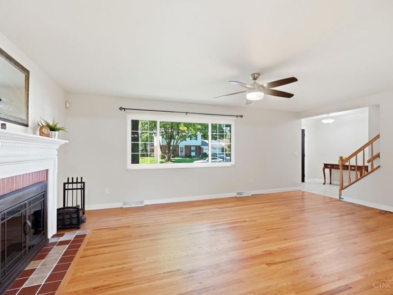9062 Fontainebleau Terrace, Springfield Twp., OH 45231 Photo 5