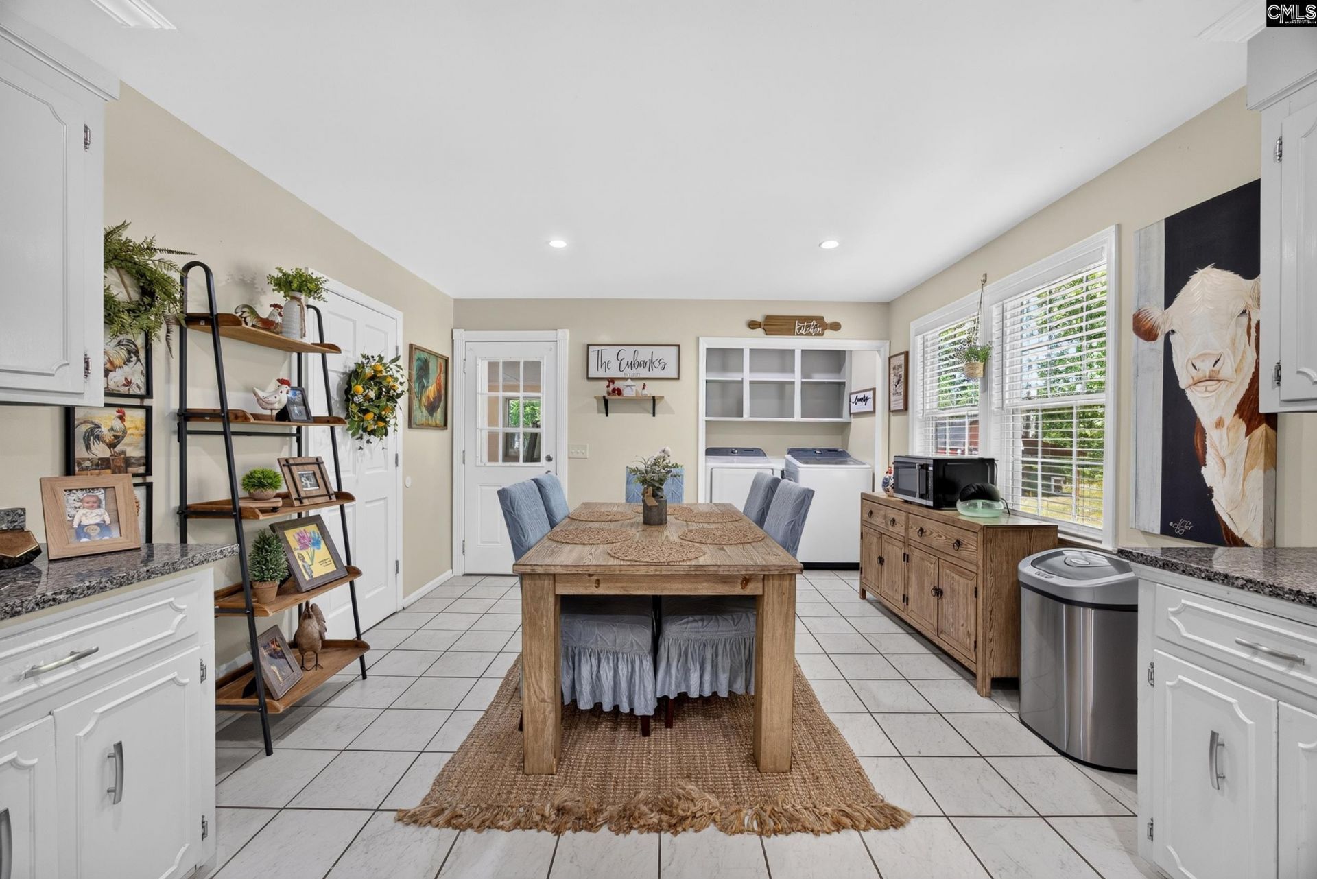 300 Calcutta Drive  Photo 11