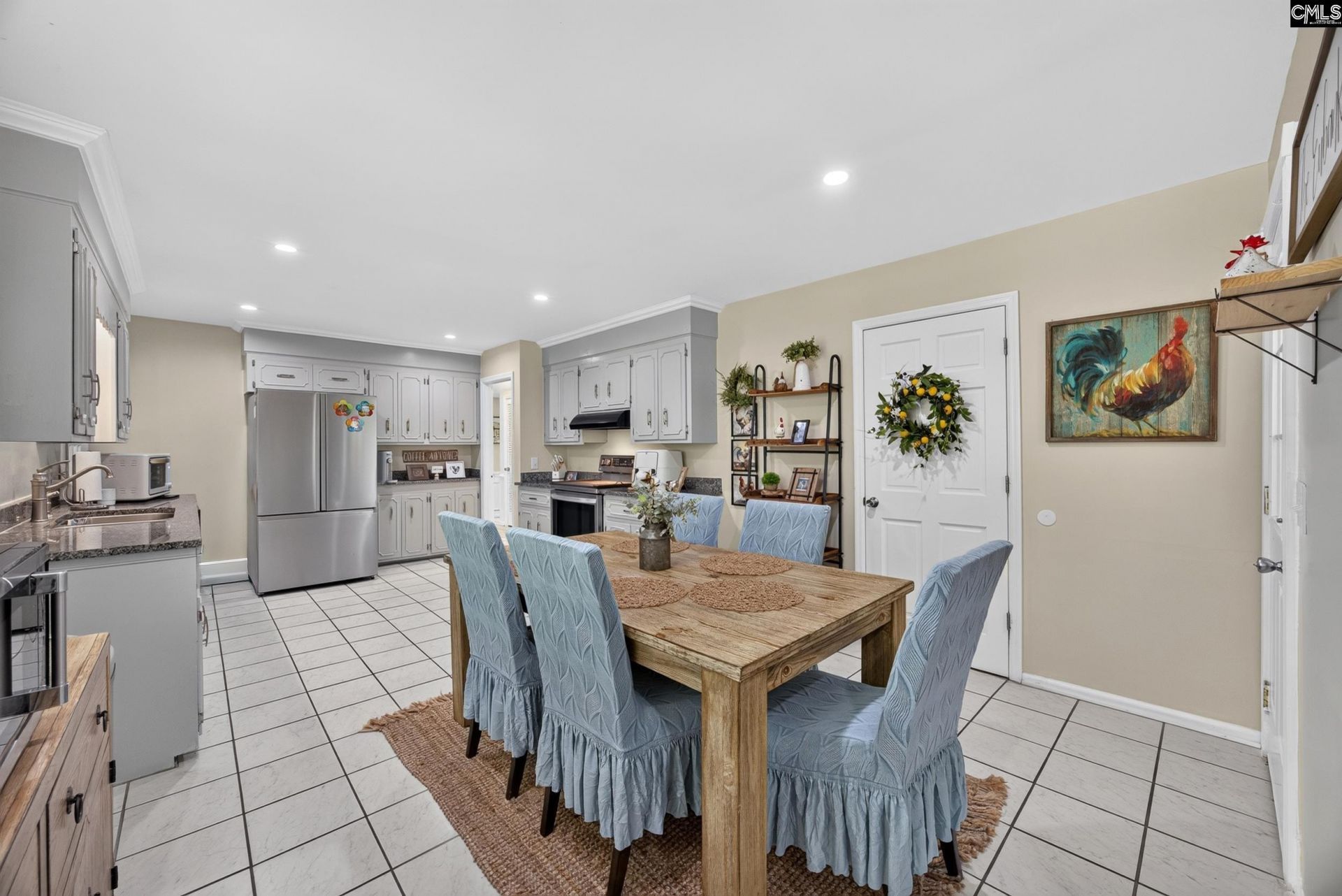 300 Calcutta Drive  Photo 12