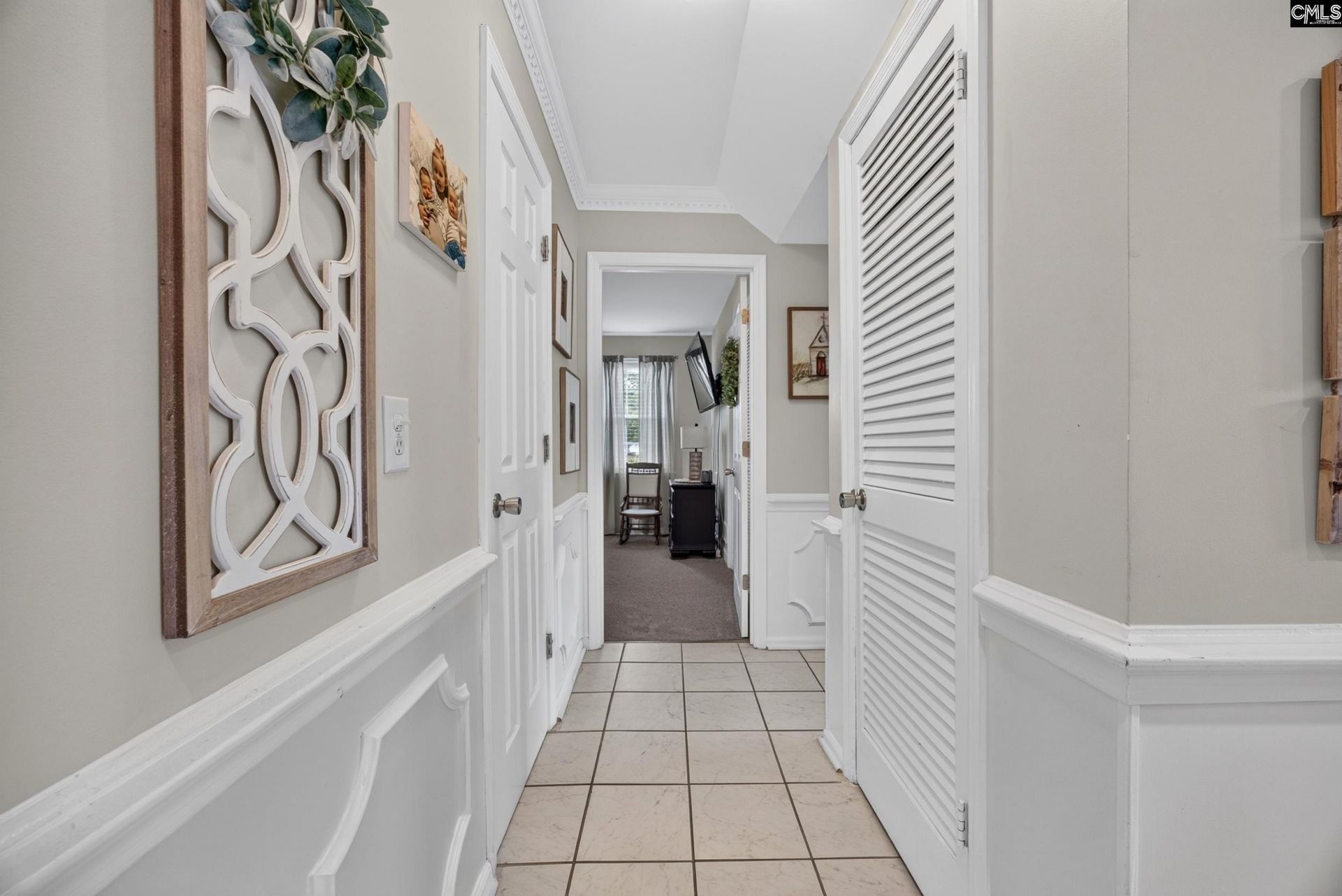 300 Calcutta Drive  Photo 14