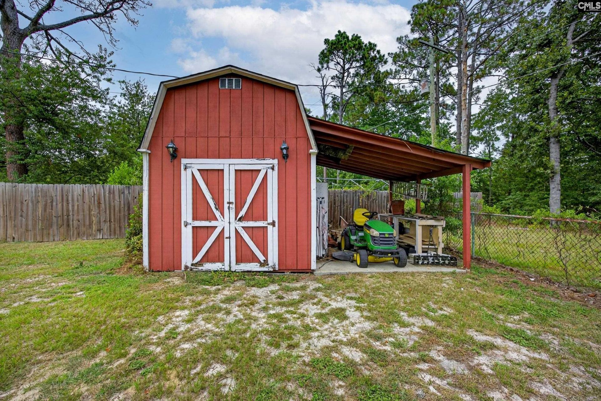 300 Calcutta Drive  Photo 29