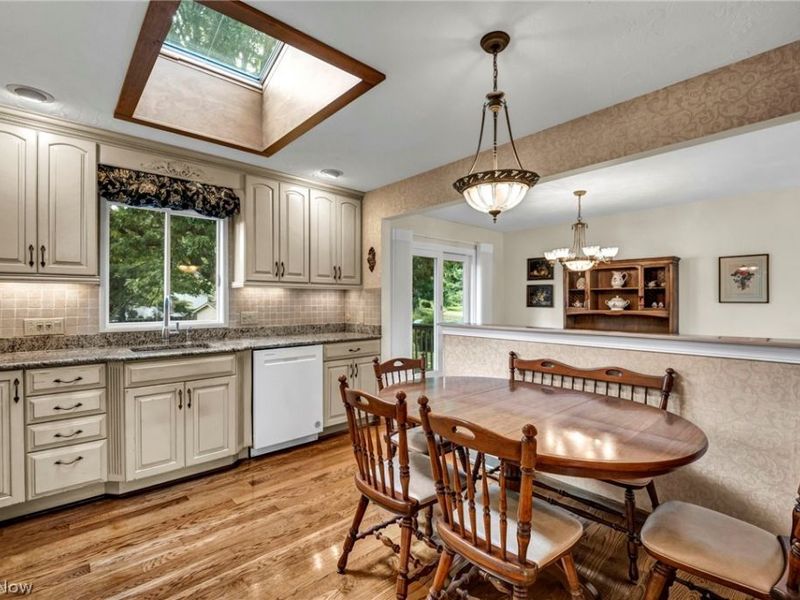 5669 Marble Lane, Willoughby, OH 44094 Photo 8