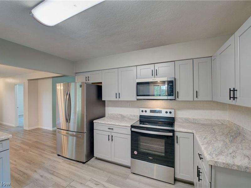 1715 Chenango , Wakeman, OH 44889 Photo 8