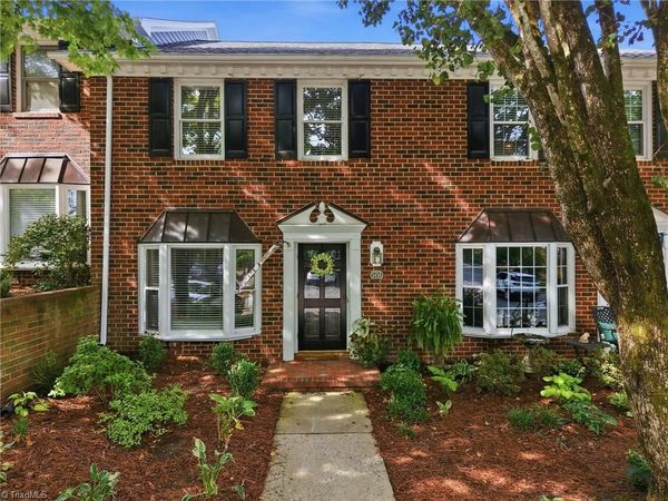 5456 Winters Way , Greensboro, NC 27410
