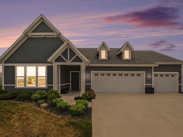 2887 Isle Grand Drive, Belmont, MI 49306