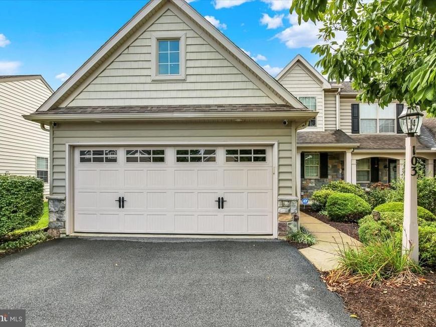 103 Goldenfield Drive, Lancaster, PA 17603 Main Photo