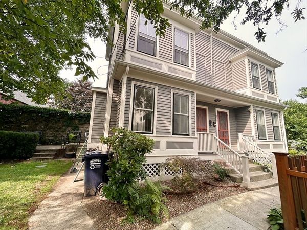 128 Hamilton St, Unit 128, Cambridge, MA 02139