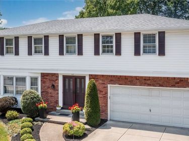 62 Heritage Road W, Buffalo, NY 14221