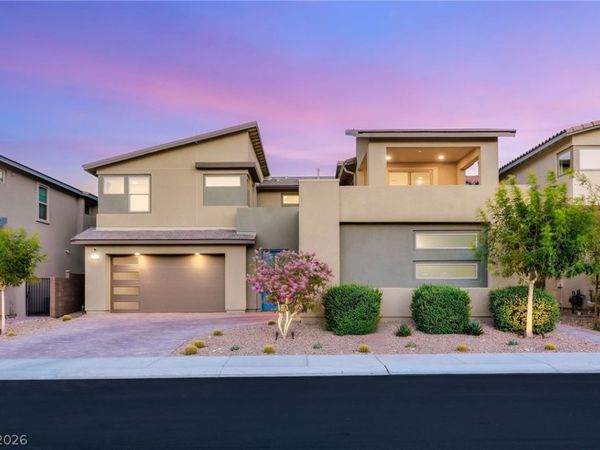 424 Crown Mesa Avenue, Las Vegas, NV 89138