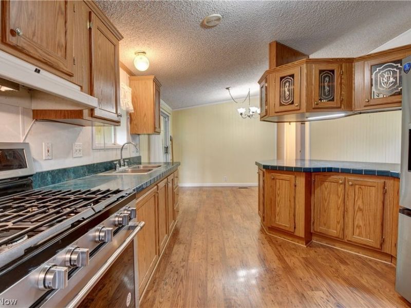 5338 Angela Drive NW, Unit 25, Beach City, OH 44608 Photo 9