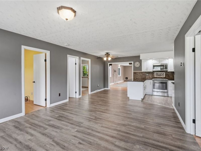 9522 Newton Falls Road, Ravenna, OH 44266 Photo 6