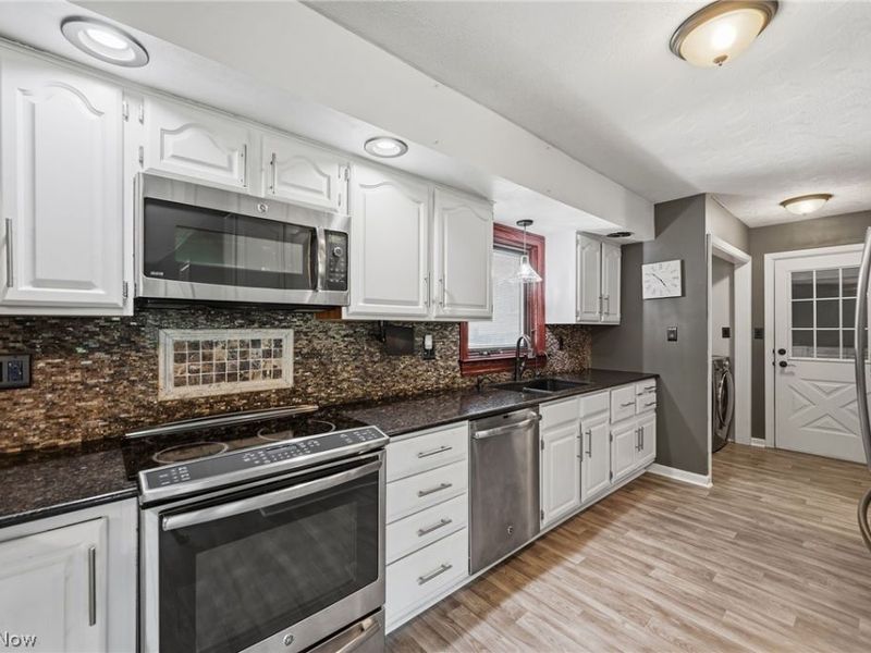 9522 Newton Falls Road, Ravenna, OH 44266 Photo 9