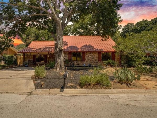 2105 Emerson Lane, Denton, TX 76209