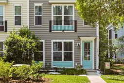 1581 Bluewater Way photo 4