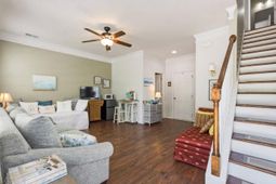 1581 Bluewater Way photo 4
