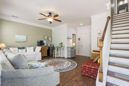 1581 Bluewater Way photo 4