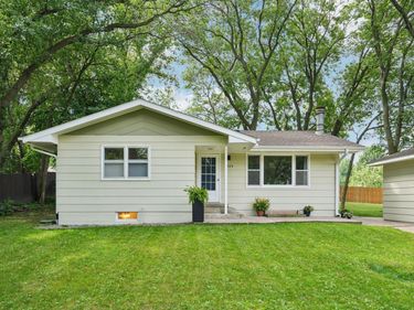 2324 130th Avenue NW, Coon Rapids, MN 55448
