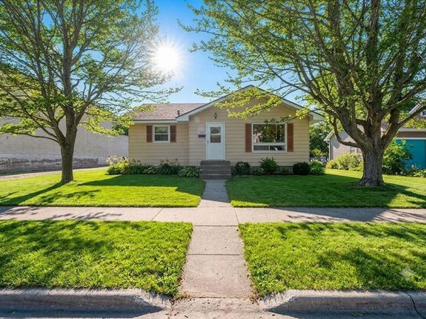 1717 DAGGETT STREET, Marinette, WI 54143