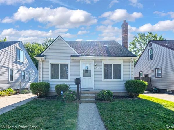 21132 Syracuse Avenue , Warren, MI 48091