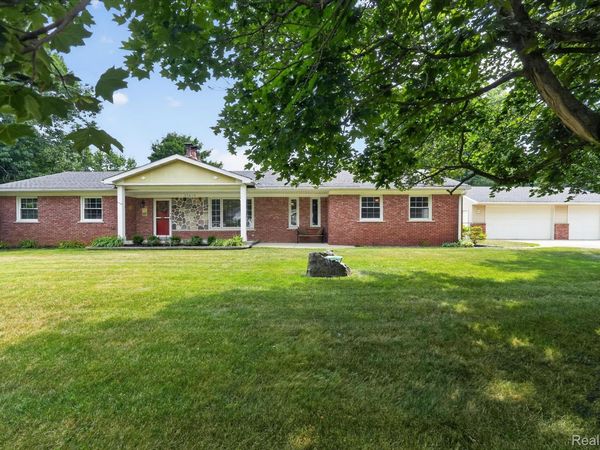 25650 Glamorgan, Novi, Mi 48374