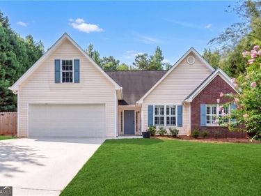 5461 Evergreen Forest Court, Flowery Branch, GA 30542