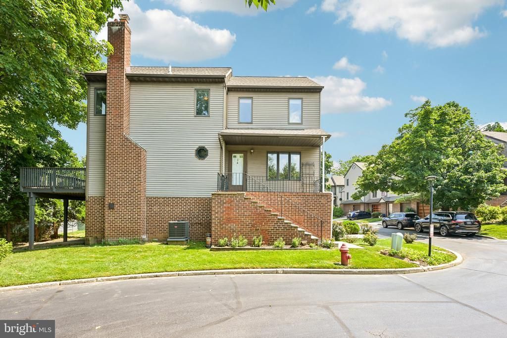 8816 RIDGE AVENUE , PHILADELPHIA, PA 19128