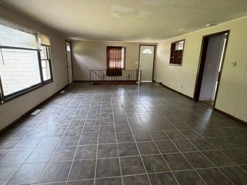 820 Woodlawn Avenue NW, Canton, OH 44708 Photo 6