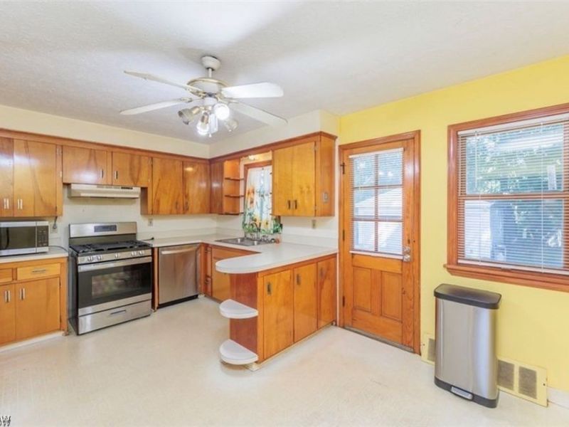 4521 Emerson Road, South Euclid, OH 44121 Photo 10