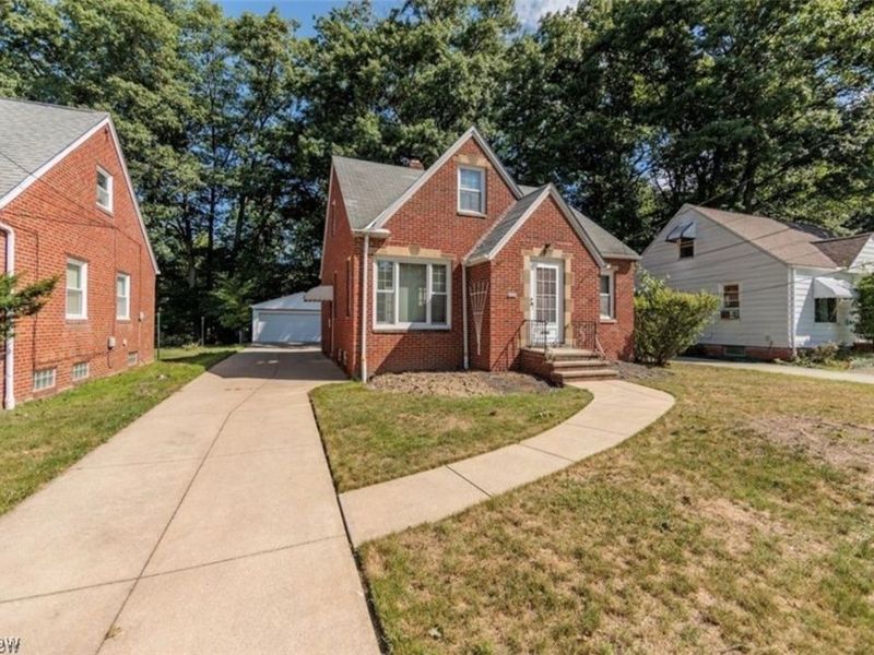 4521 Emerson Road, South Euclid, OH 44121 Photo 2