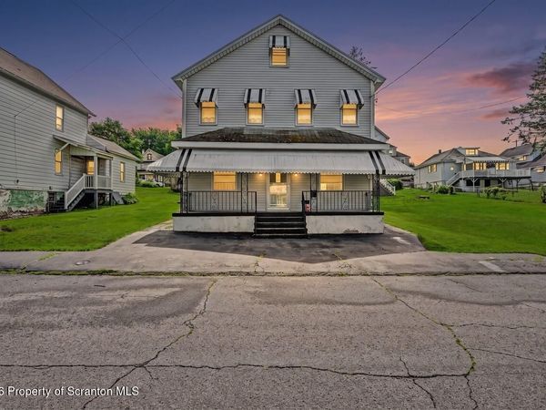 152 Harriet Street , Throop, PA 18512