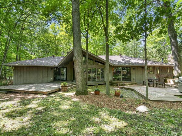 6575 Franklin Woods, Traverse City, MI 49686