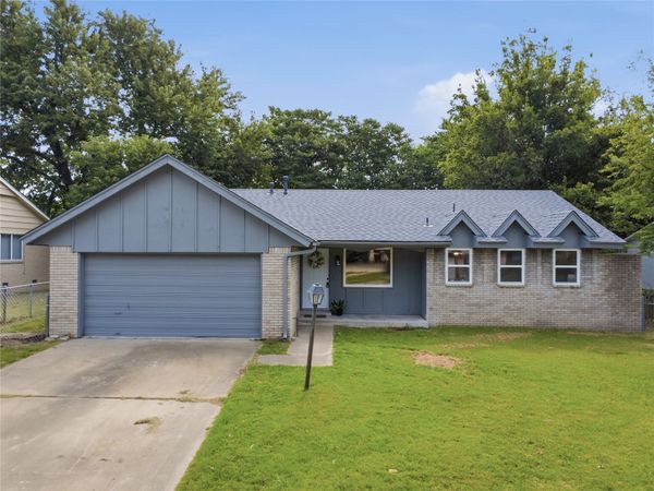 305 Fern Place , Broken Arrow, OK 74012