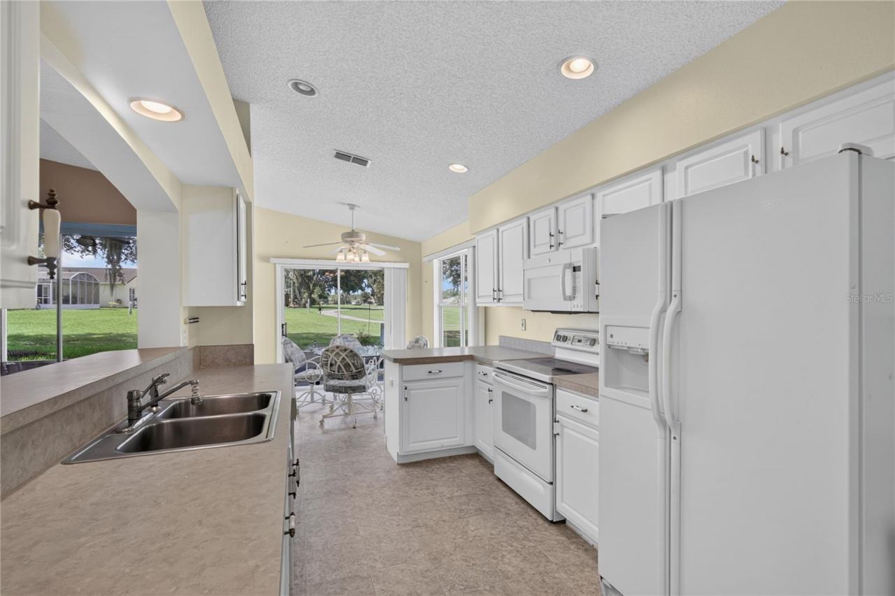 642 Timbercrest Drive , Leesburg, FL 34748 Photo