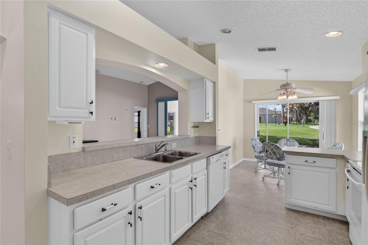 642 Timbercrest Drive , Leesburg, FL 34748 Photo