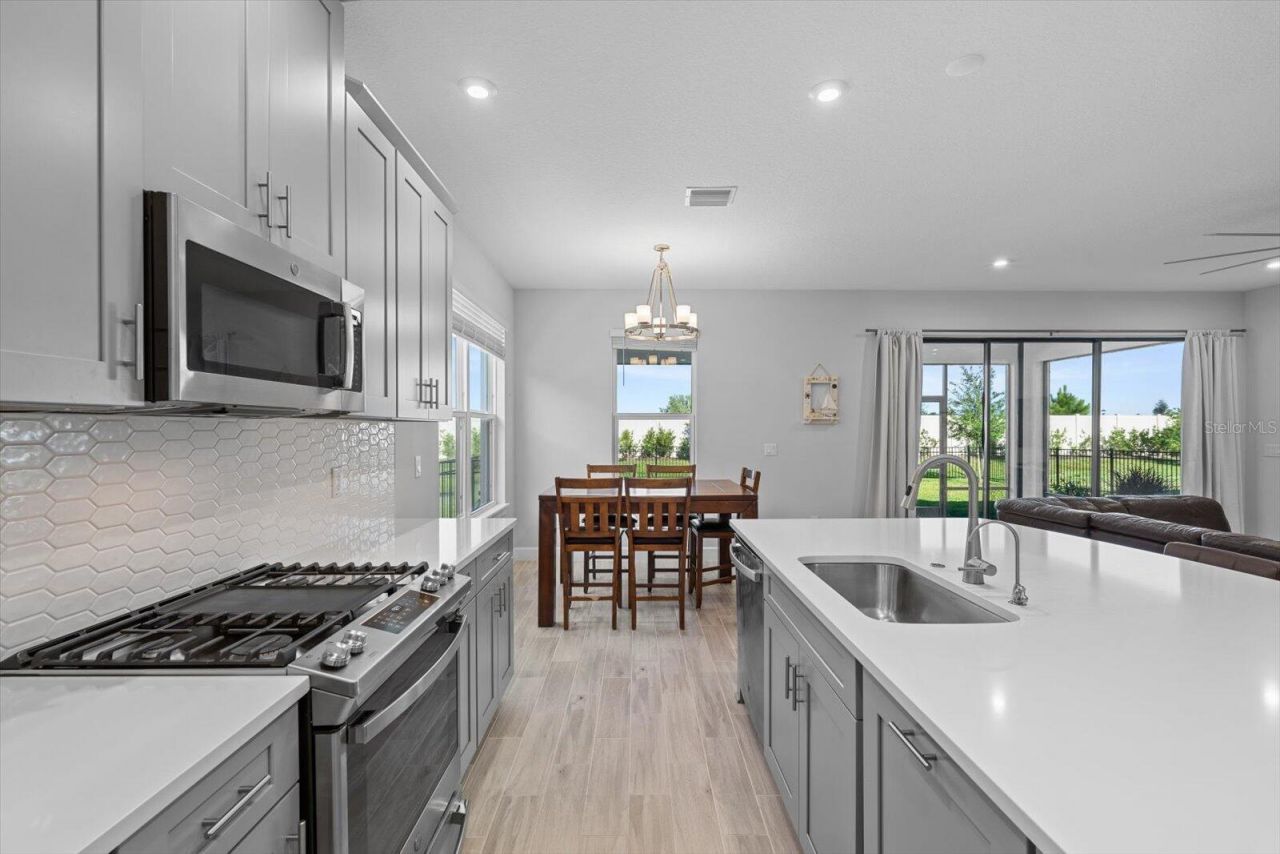 4512 Crestpoint Way, Palmetto, FL 34221 Photo