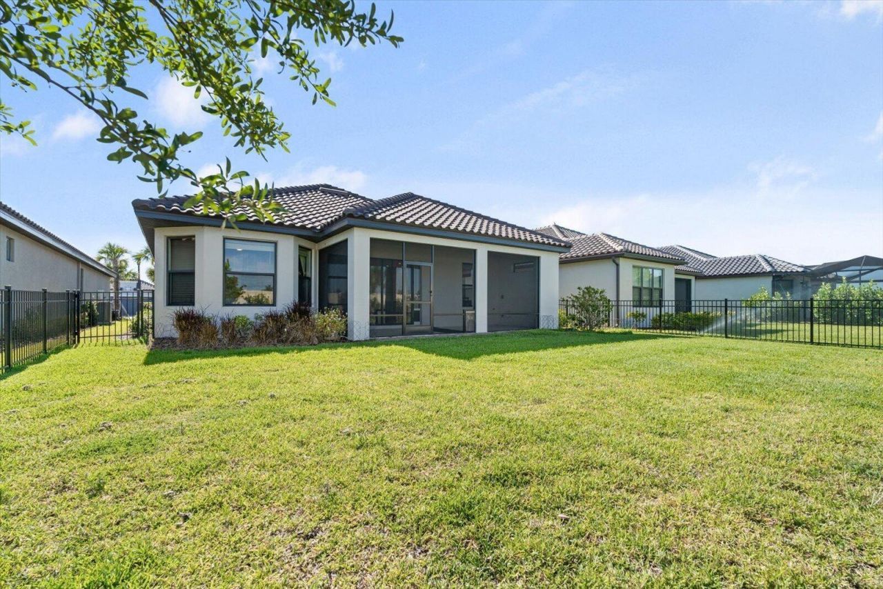 4512 Crestpoint Way, Palmetto, FL 34221 Photo