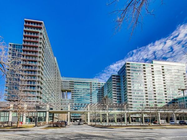 9655 Woods Drive , Unit 403, Skokie, IL 60077