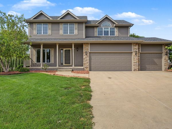 2514 SW Ridgeway Court, Ankeny, IA 50023